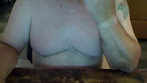 Snapshot of perfecto1957 chatting on October 16, 2025, 3:35 pm perfecto1957 online show from October 16, 2025, 3:35 pm