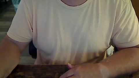 Snapshot of perfecto1957 chatting on November 22, 2025, 5:01 pm perfecto1957 online show from November 22, 2025, 5:01 pm
