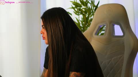 Snapshot of perfectt33n chatting on March 4, 2025, 9:18 am Dee online show from March 4, 2025, 9:18 am