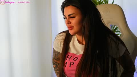 Snapshot of perfectt33n chatting on March 12, 2025, 10:48 am Dee online show from March 12, 2025, 10:48 am