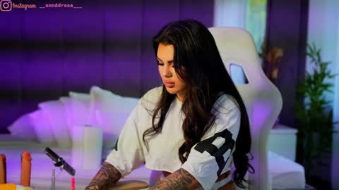 Snapshot of perfectt33n chatting on September 13, 2025, 12:49 pm Dee online show from September 13, 2025, 12:49 pm