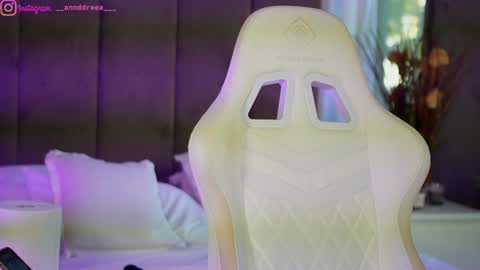 Snapshot of perfectt33n chatting on October 20, 2025, 12:05 pm Dee online show from October 20, 2025, 12:05 pm