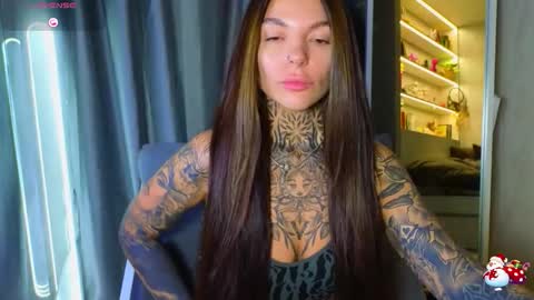 Snapshot of perfecttbaby77n chatting on February 14, 2026, 11:40 am Anna online show from February 14, 2026, 11:40 am
