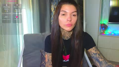 Snapshot of perfecttbaby77n chatting on March 1, 2026, 11:12 am Anna online show from March 1, 2026, 11:12 am