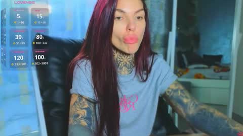 Snapshot of perfecttbaby77n chatting on May 14, 2026, 9:27 am Anna online show from May 14, 2026, 9:27 am