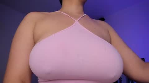 Perla online show from June 19, 2026, 10:35 pm