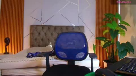  PERLA online show from April 18, 2026, 8:53 pm