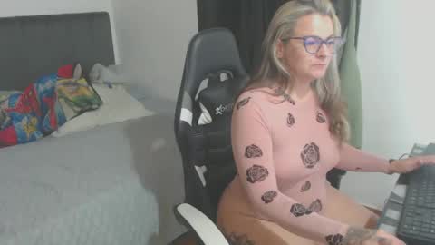 Snapshot of perlagoloza05 chatting on December 22, 2024, 12:39 am goloza online show from December 22, 2024, 12:39 am