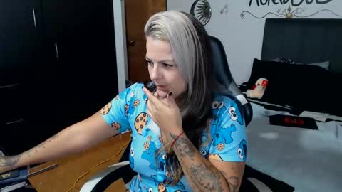 Snapshot of perlagoloza05 chatting on October 7, 2025, 4:20 am goloza online show from October 7, 2025, 4:20 am