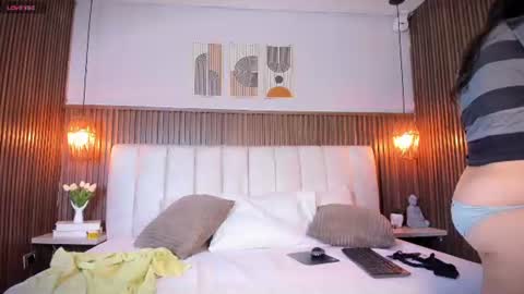 Snapshot of perlapreciosa chatting on June 19, 2026, 3:55 am PerlaPreciosa online show from June 19, 2026, 3:55 am