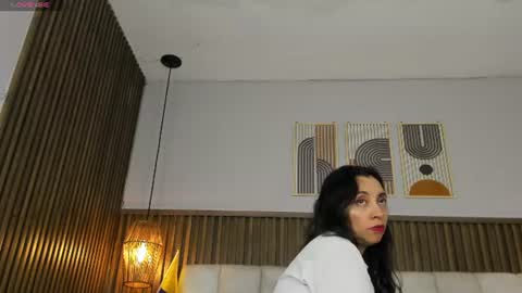 Snapshot of perlapreciosa chatting on July 19, 2026, 4:05 am PerlaPreciosa online show from July 19, 2026, 4:05 am
