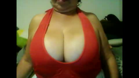 Snapshot of perlita070822 chatting on February 9, 2025, 4:14 am perlita070822 online show from February 9, 2025, 4:14 am