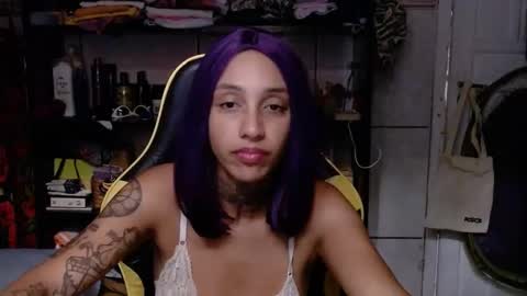 Black Pearl online show from February 5, 2025, 12:27 pm