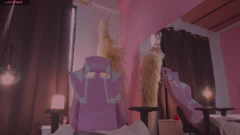 Snapshot of persefone_saira chatting on July 6, 2026, 12:02 pm Marie online show from July 6, 2026, 12:02 pm