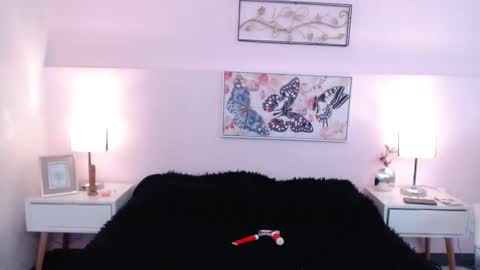 Snapshot of persefyre chatting on December 16, 2025, 11:59 am Persefone online show from December 16, 2025, 11:59 am