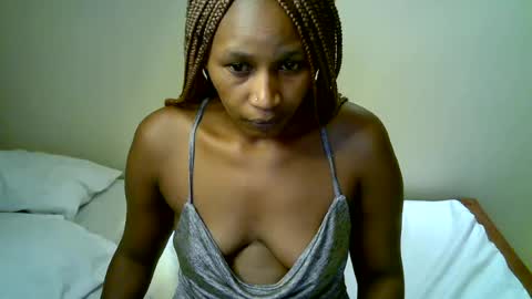 peru_queen online show from June 14, 2026, 8:27 am