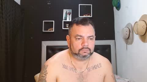 Snapshot of perverseveteranmanxxx chatting on January 26, 2025, 2:41 pm Carlos online show from January 26, 2025, 2:41 pm