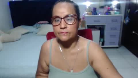 Snapshot of pervert_mommy_x chatting on May 11, 2026, 10:32 am SAMY online show from May 11, 2026, 10:32 am