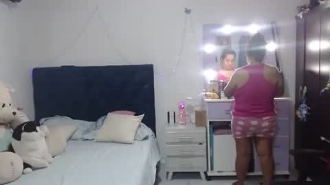 Snapshot of pervert_mommy_x chatting on May 12, 2026, 10:01 am SAMY online show from May 12, 2026, 10:01 am