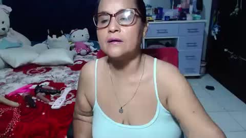 Snapshot of pervert_mommy_x chatting on May 18, 2026, 9:59 am SAMY online show from May 18, 2026, 9:59 am