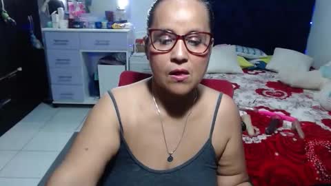 Snapshot of pervert_mommy_x chatting on May 23, 2026, 10:08 am SAMY online show from May 23, 2026, 10:08 am