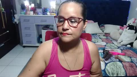 Snapshot of pervert_mommy_x chatting on June 3, 2026, 10:18 am SAMY online show from June 3, 2026, 10:18 am