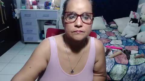 Snapshot of pervert_mommy_x chatting on June 5, 2026, 10:10 am SAMY online show from June 5, 2026, 10:10 am