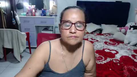 Snapshot of pervert_mommy_x chatting on June 9, 2026, 11:16 pm SAMY online show from June 9, 2026, 11:16 pm