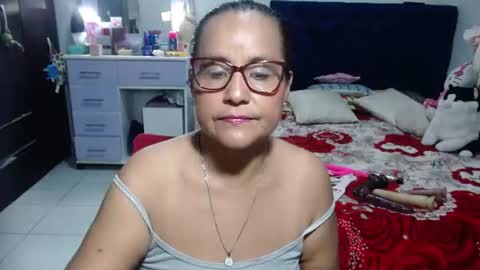Snapshot of pervert_mommy_x chatting on June 16, 2026, 9:34 am SAMY online show from June 16, 2026, 9:34 am