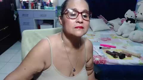 Snapshot of pervert_mommy_x chatting on July 24, 2026, 9:40 am SAMY online show from July 24, 2026, 9:40 am