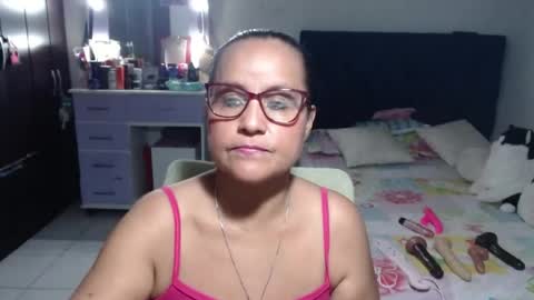 Snapshot of pervert_mommy_x chatting on July 25, 2026, 9:51 am SAMY online show from July 25, 2026, 9:51 am