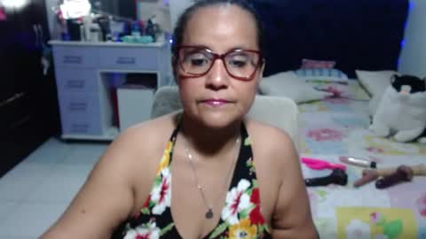 Snapshot of pervert_mommy_x chatting on July 28, 2026, 10:21 am SAMY online show from July 28, 2026, 10:21 am