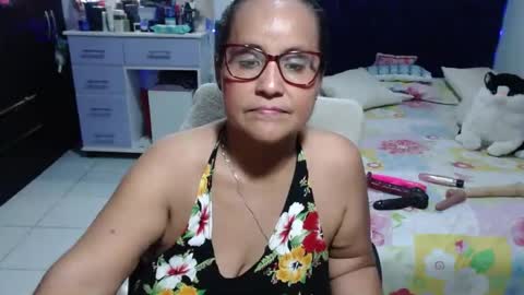 Snapshot of pervert_mommy_x chatting on July 28, 2026, 12:48 pm SAMY online show from July 28, 2026, 12:48 pm