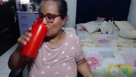 Snapshot of pervert_mommy_x chatting on July 28, 2026, 3:43 pm SAMY online show from July 28, 2026, 3:43 pm