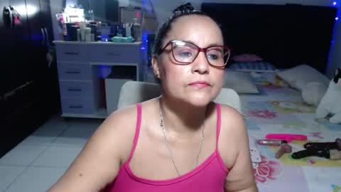 Snapshot of pervert_mommy_x chatting on July 30, 2026, 9:52 am SAMY online show from July 30, 2026, 9:52 am