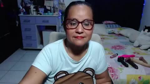 Snapshot of pervert_mommy_x chatting on July 31, 2026, 9:41 am SAMY online show from July 31, 2026, 9:41 am