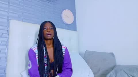 pervert_shydoll online show from May 13, 2026, 3:15 am