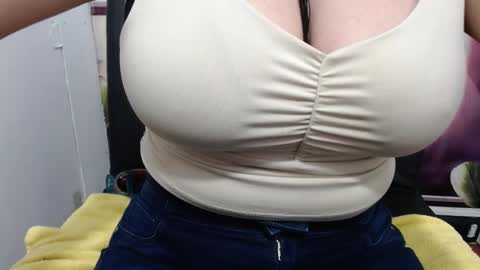 Snapshot of pervertt_nicole chatting on February 24, 2025, 6:26 pm Nicole online show from February 24, 2025, 6:26 pm