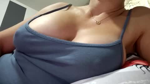 Lisa -  online show from November 18, 2025, 11:25 am