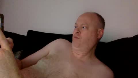 Snapshot of pete_crewe chatting on November 12, 2025, 9:10 am pete_crewe online show from November 12, 2025, 9:10 am