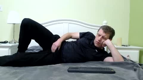 Snapshot of peter21122 chatting on November 12, 2025, 1:39 am Peter2112 online show from November 12, 2025, 1:39 am