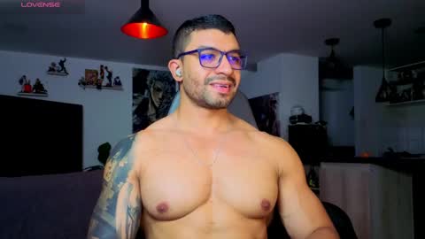 Snapshot of peterjack7 chatting on June 1, 2026, 1:51 am Peter Jack online show from June 1, 2026, 1:51 am