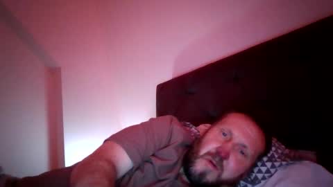 Snapshot of peterpeters443 chatting on April 20, 2026, 12:08 pm jelle online show from April 20, 2026, 12:08 pm