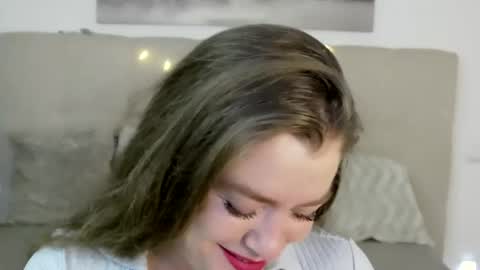 Snapshot of petersemily chatting on December 1, 2024, 10:10 pm Peters Emily online show from December 1, 2024, 10:10 pm