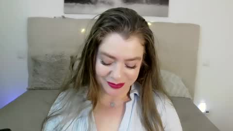 Snapshot of petersemily chatting on December 2, 2024, 1:14 am Peters Emily online show from December 2, 2024, 1:14 am