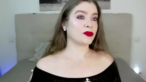 Snapshot of petersemily chatting on February 19, 2025, 2:34 pm Peters Emily online show from February 19, 2025, 2:34 pm