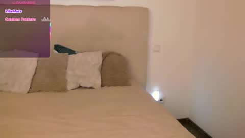 Peters Emily online show from April 25, 2026, 10:07 pm