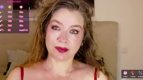 Snapshot of petersemily chatting on July 19, 2026, 9:51 pm Peters Emily online show from July 19, 2026, 9:51 pm