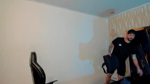 PETES EVANS new account online show from November 13, 2025, 11:14 pm