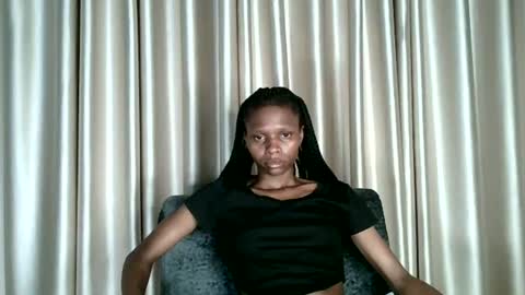 Snapshot of pethmia chatting on July 18, 2026, 6:34 pm pethmia online show from July 18, 2026, 6:34 pm